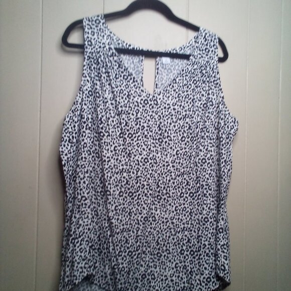 Old Navy Blouse XL Sleeveless V-Neck Flowing Animal Print Black White - Picture 15 of 15